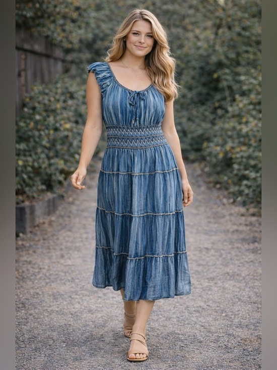 Indigo & Lace Dresses & Skirts - Indigo & Lace Women’s Navy Denim Maxi Dress